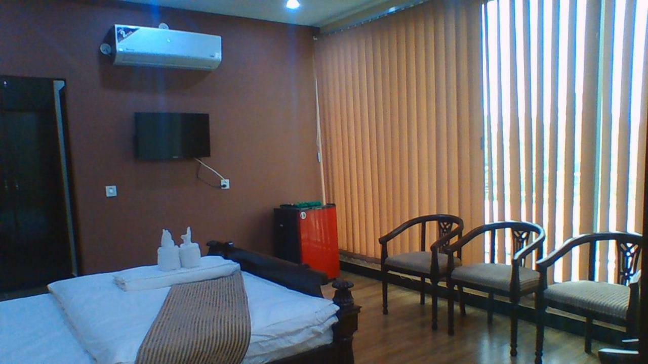 Red Roof Hotel Sahiwal Exterior foto